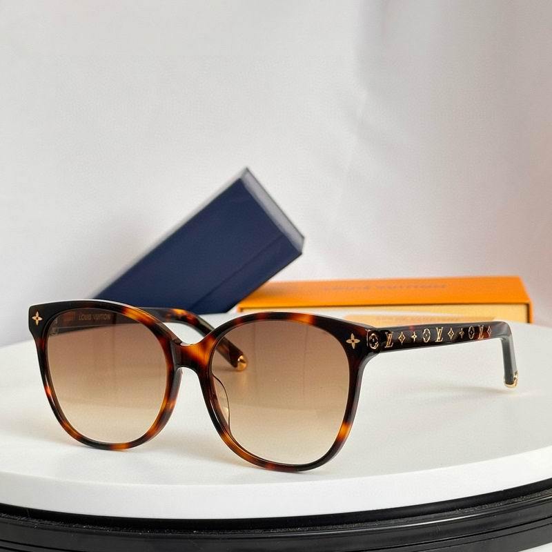 LV Sunglasses 232